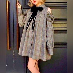 One Spo Grey‎ Cold Shoulder Dress